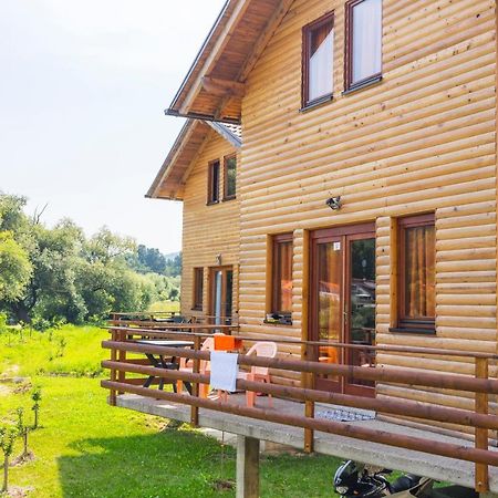 Holiday Homes Piralo Kostajnica Exteriér fotografie