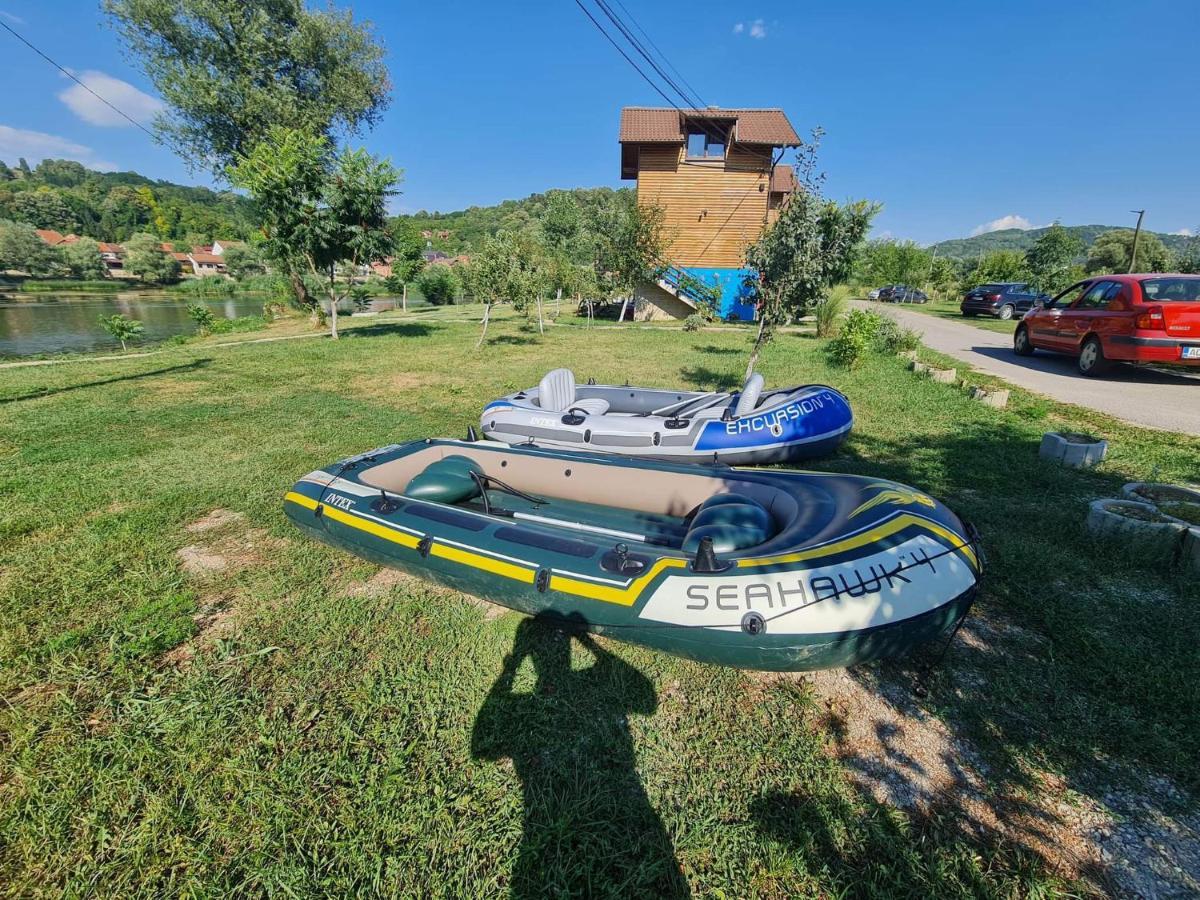 Holiday Homes Piralo Kostajnica Exteriér fotografie